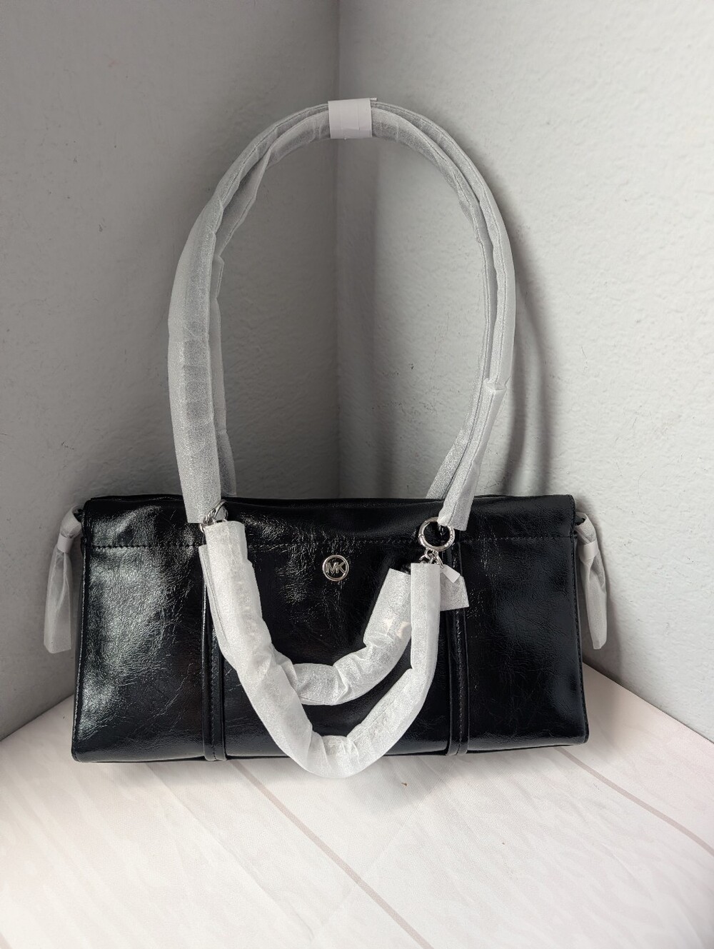 NWT Michael Kors Matilda Small Cinched Shoulder Bag In Black